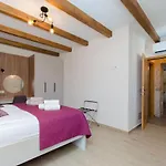 Villa Histra Šumber