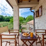 Histra Villa *