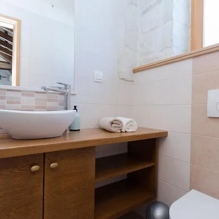 Villa Histra Šumber